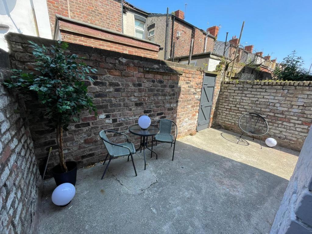 Newly Renovated Apartments In Liverpool - Extended Stay エクステリア 写真