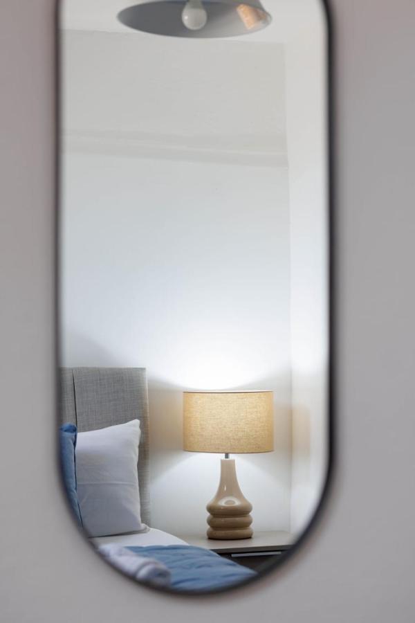 Newly Renovated Apartments In Liverpool - Extended Stay エクステリア 写真