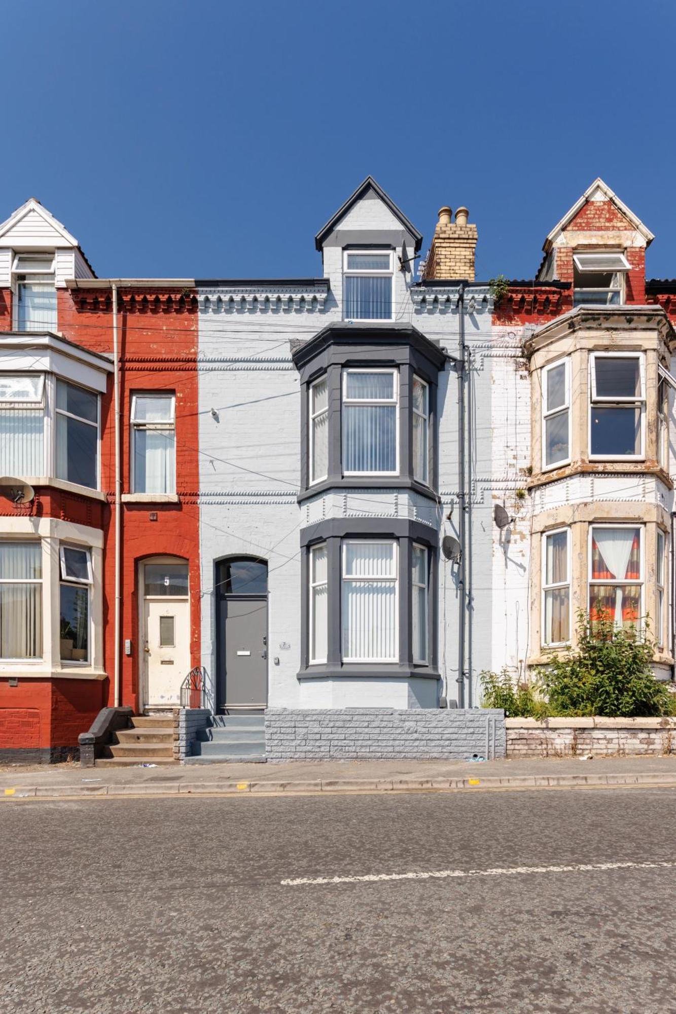 Newly Renovated Apartments In Liverpool - Extended Stay エクステリア 写真